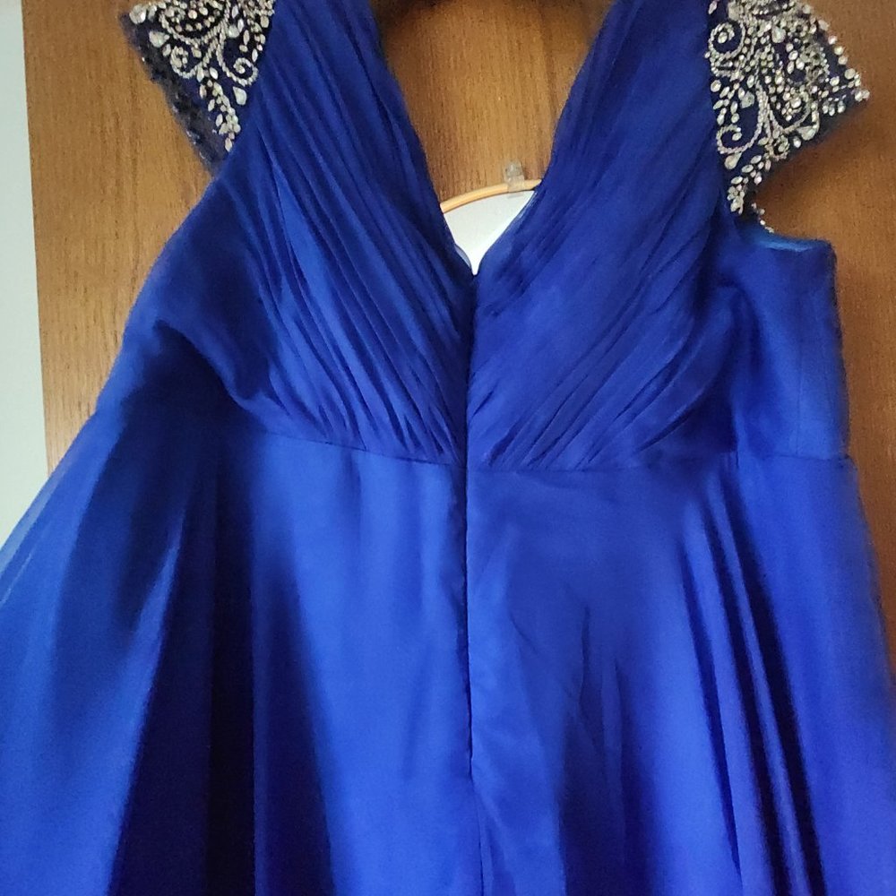 Mac Duggal Dress - Picture 6 of 7